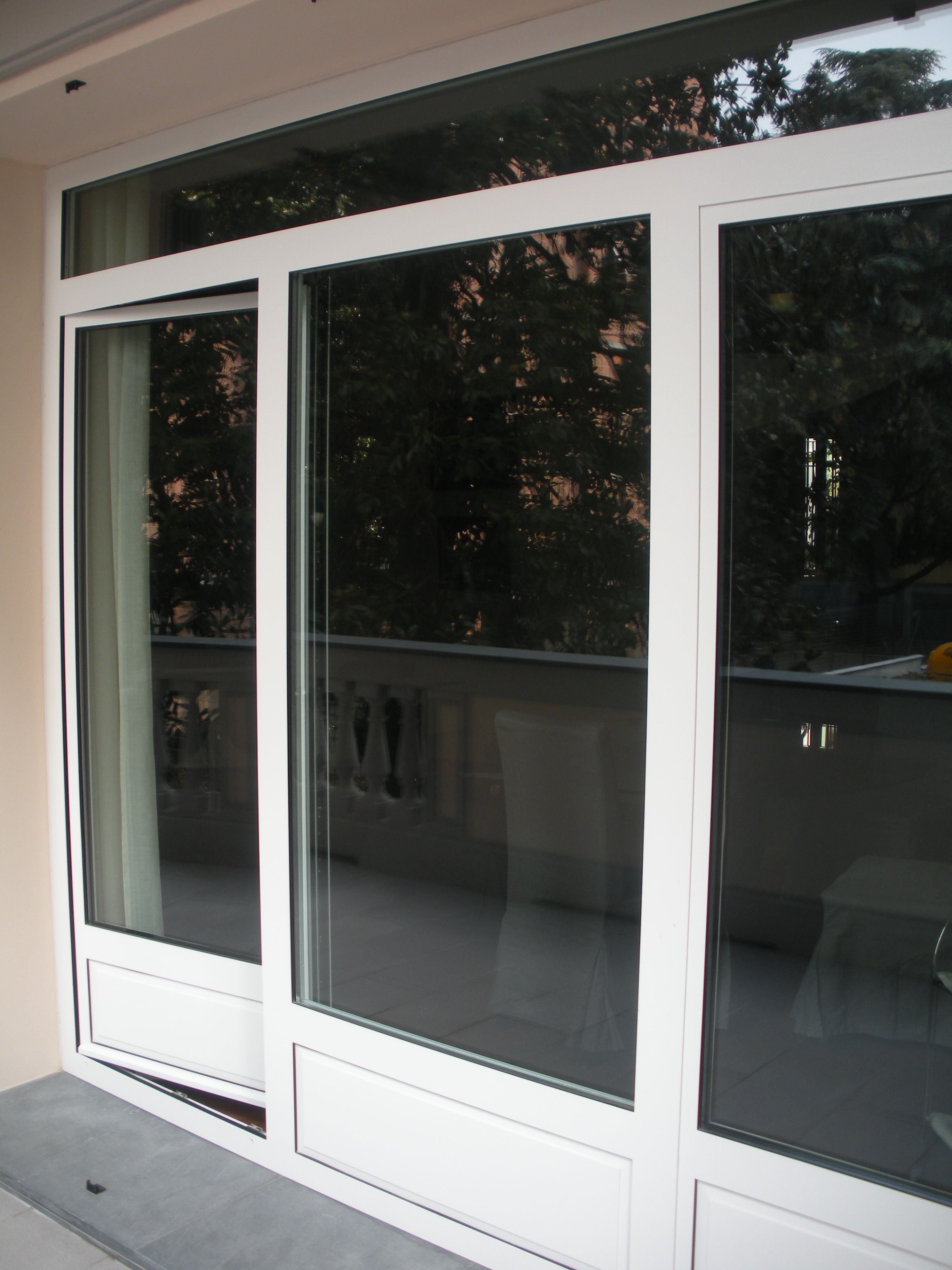 vetrata di alta sicurezza in classe wk3 antieffrazione con vetro antimazza e k termico 1,75 ( pre 110)